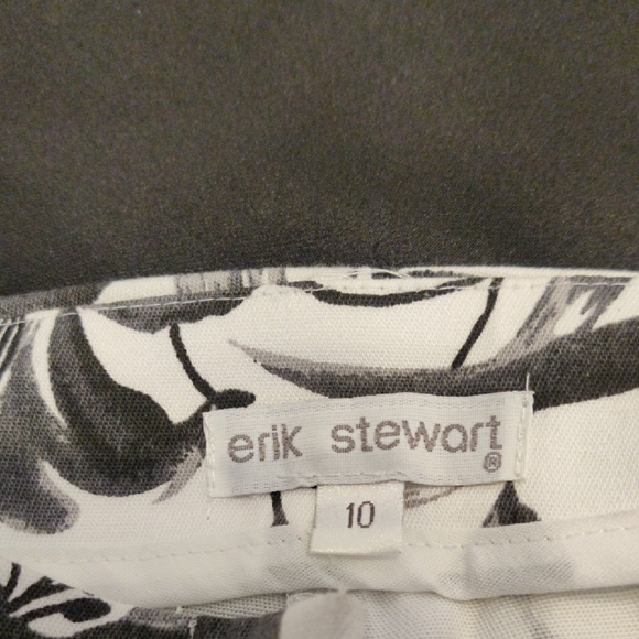 Erik Stewart. Floral Black and White Pants - Picture 4 of 9